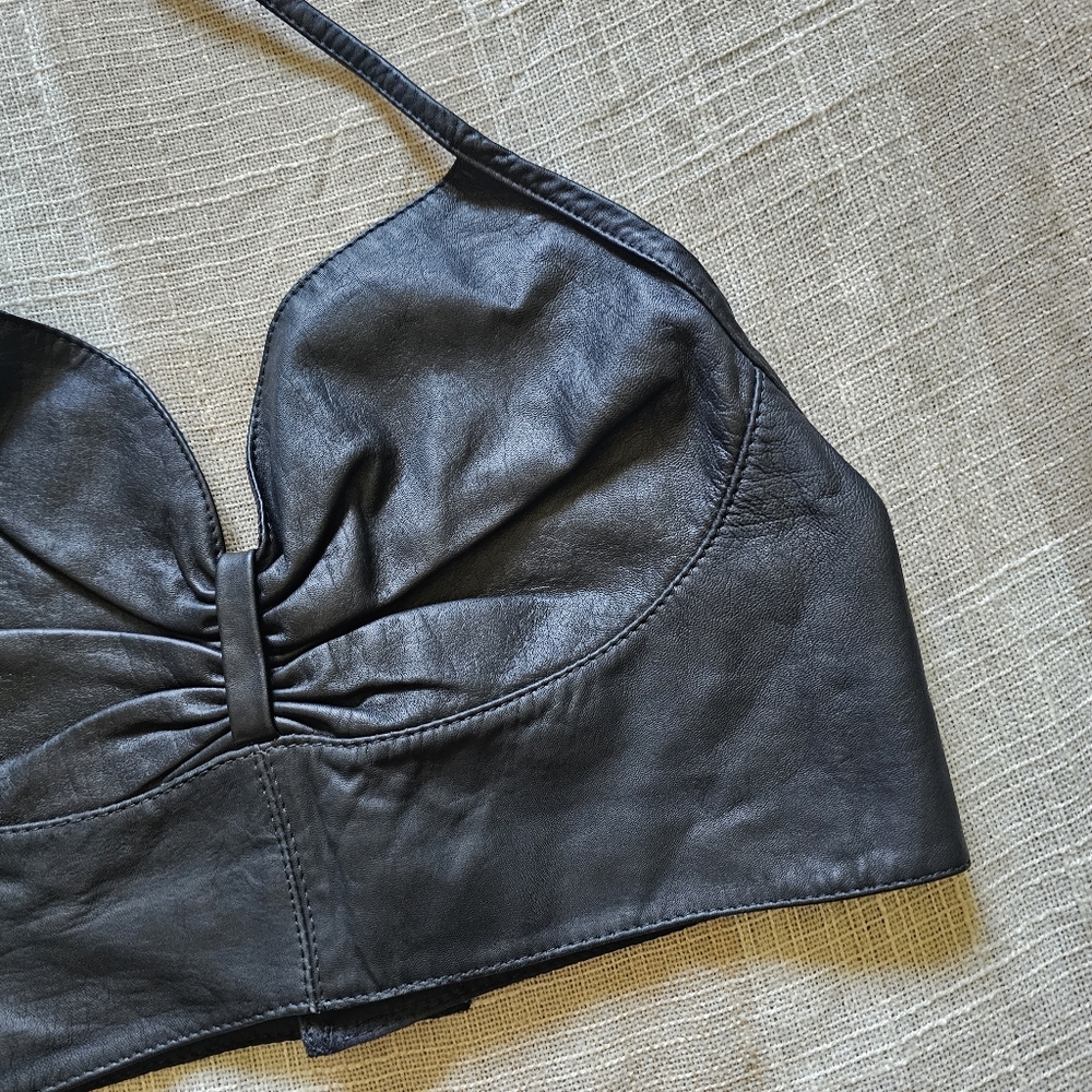 VTG Western Motoboho Yallternative Biker Black Leather Tie Cropped Halter Top - Picture 3 of 11